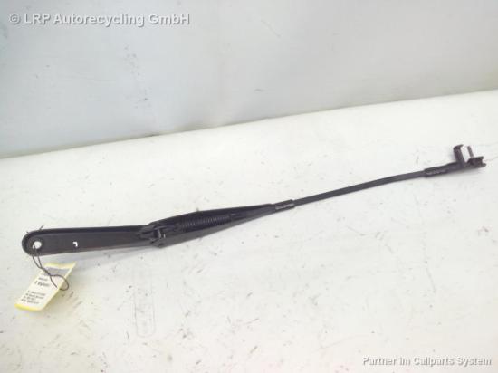 Ford Focus 2 Facelift BJ2008 Wischerarm vorn links 4M5117526AC Bild Ford Focus 2 Facelift BJ2008 Wischerarm vorn links 4M5117526AC