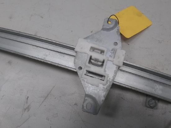 Chevrolet Aveo T250 original Fensterheber hinten links manuell Bj.2009 Bild Chevrolet Aveo T250 original Fensterheber hinten links manuell Bj.2009