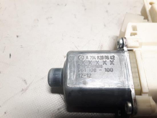 Mercedes Benz W212 original Fensterhebermotor hinten rechts Bild Mercedes Benz W212 original Fensterhebermotor hinten rechts 