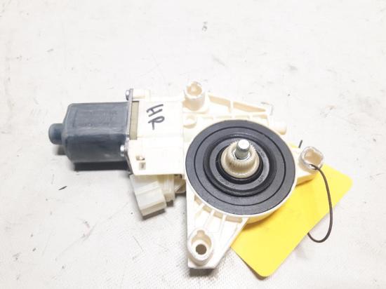 Mercedes Benz W212 original Fensterhebermotor hinten rechts Bild Mercedes Benz W212 original Fensterhebermotor hinten rechts 