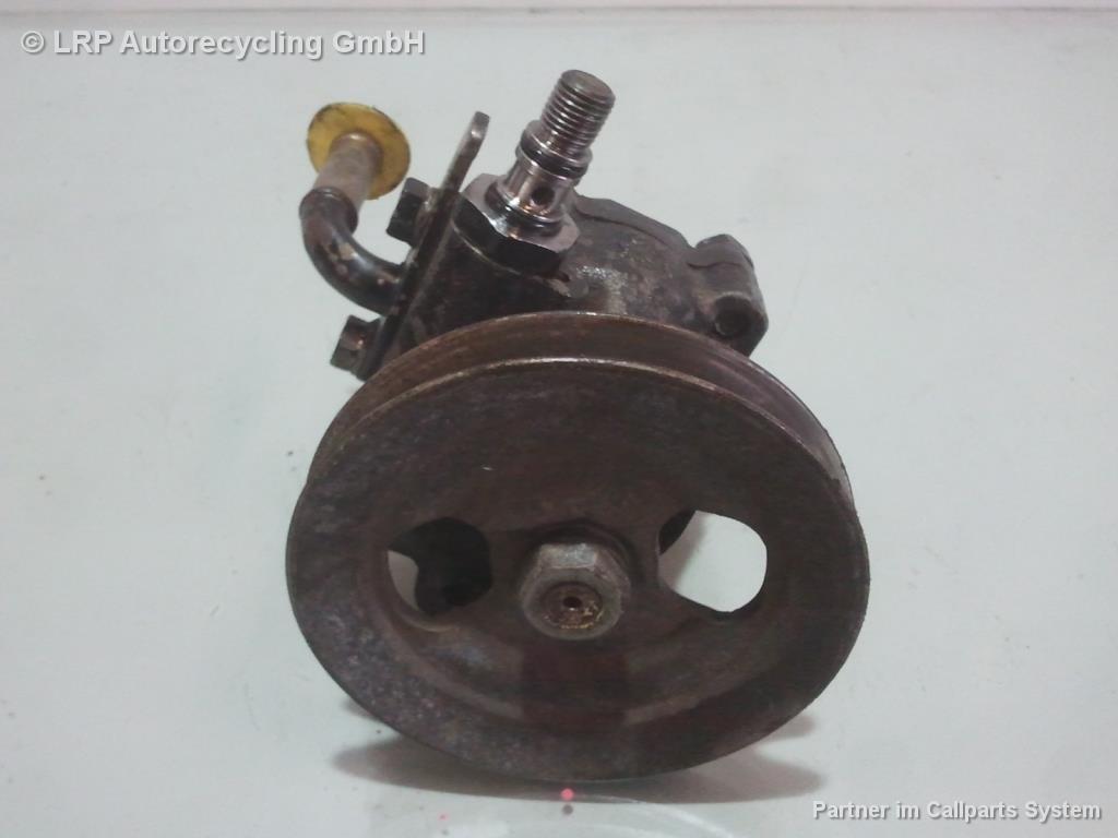 Hyundai H100 original Servopumpe 2.5 55kw BJ1996 Bild Hyundai H100 original Servopumpe 2.5 55kw BJ1996