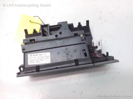VW Touran 1T Aschenbecher vorn 1T1857961F3U6 grau BJ2005 Bild VW Touran 1T Aschenbecher vorn 1T1857961F3U6 grau BJ2005