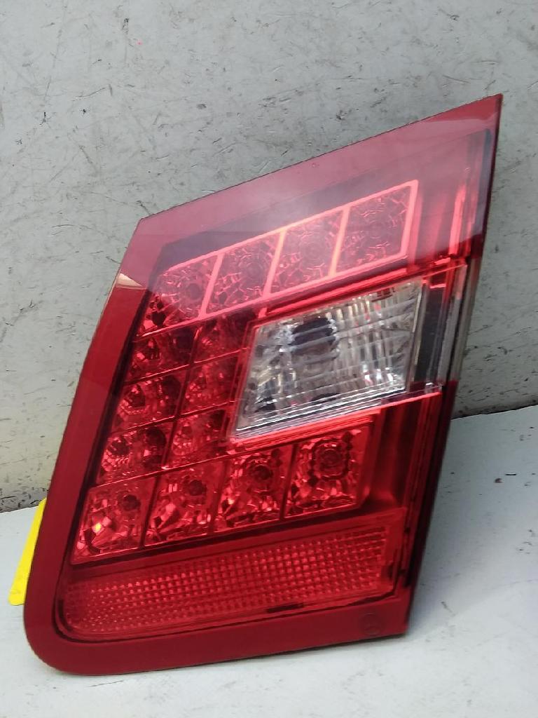 Mercedes Benz W212 original Rückleuchte Schlussleuchte rechts innen LED Limousine 2129060458 Bild Mercedes Benz W212 original Rückleuchte Schlussleuchte rechts innen LED Limousine 2129060458
