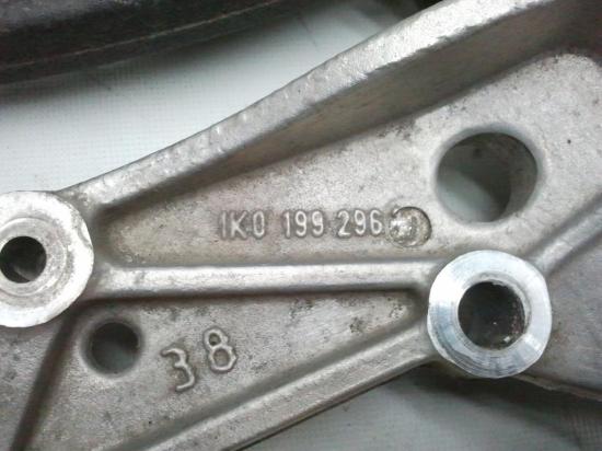 VW Touran 2005 Querlenker mit Konsole Alu vorn rechts 1K0407153G 1K0199296 Bild VW Touran 2005 Querlenker mit Konsole Alu vorn rechts 1K0407153G 1K0199296