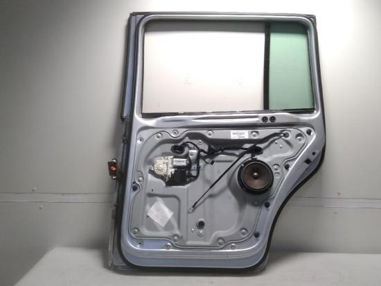 VW Touran 1T Bj.2009 original Tür hinten rechts Reflexsilbermet. LA7W Bild VW Touran 1T Bj.2009 original Tür hinten rechts Reflexsilbermet. LA7W