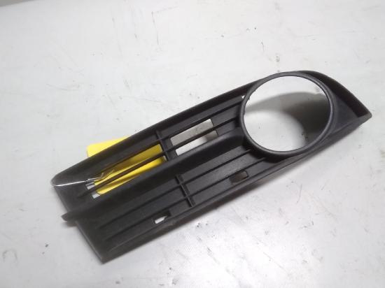 VW Touran 1T Bj.2004 original Luftführungsgitter Blende Stoßfänger vorn rechts Bild VW Touran 1T Bj.2004 original Luftführungsgitter Blende Stoßfänger vorn rechts