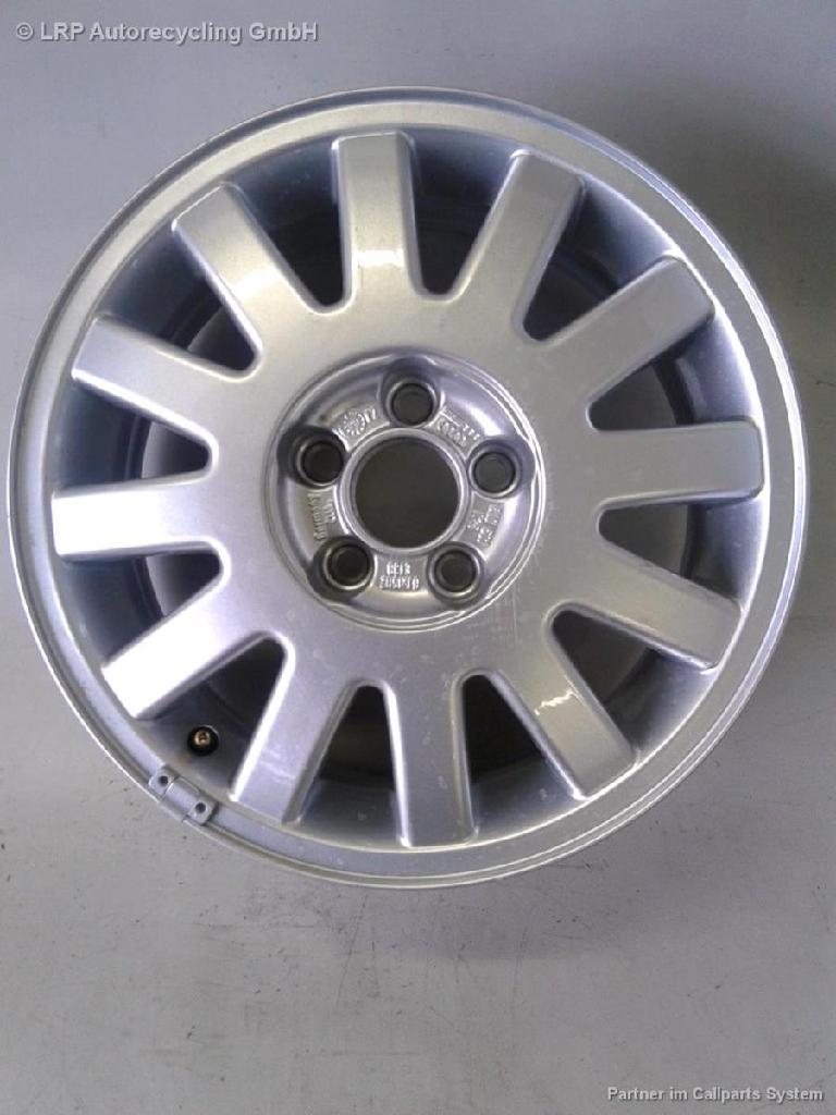 Audi A3 8L Bj.1998 original Alufelge 15 Zoll 8L0601025