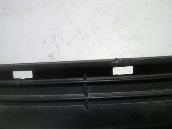 VW Touran 1T Bj.2004 original Luftführungsgitter Blende Stoßfänger vorn rechts Bild VW Touran 1T Bj.2004 original Luftführungsgitter Blende Stoßfänger vorn rechts