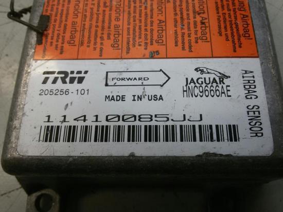 Jaguar XJ8 Steuergerät Air-bag HNC9666AE BJ2001 TRW Bild Jaguar XJ8 Steuergerät Air-bag HNC9666AE BJ2001 TRW