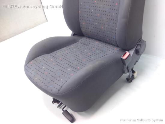 VW Polo 6N2 Sitz Beifahrersitz vorn rechts 5türig Stoff dunkelgrau BJ2001 Bild VW Polo 6N2 Sitz Beifahrersitz vorn rechts 5türig Stoff dunkelgrau BJ2001