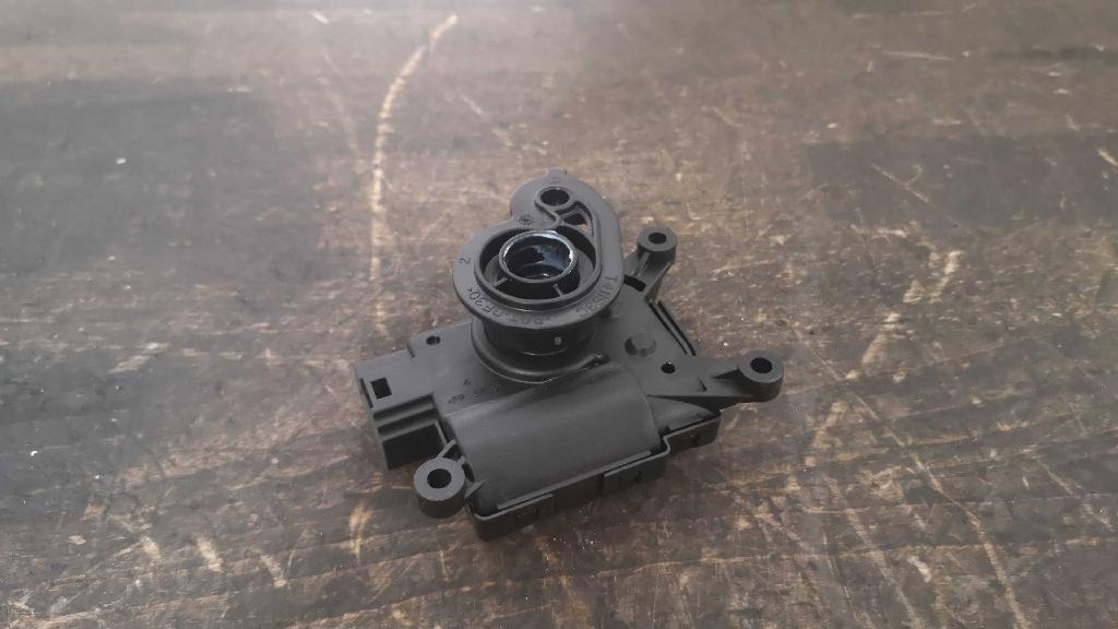 Stellmotor Heizung Seat Cupra Born 2Q0907511E 58 150kW EBJC 288172