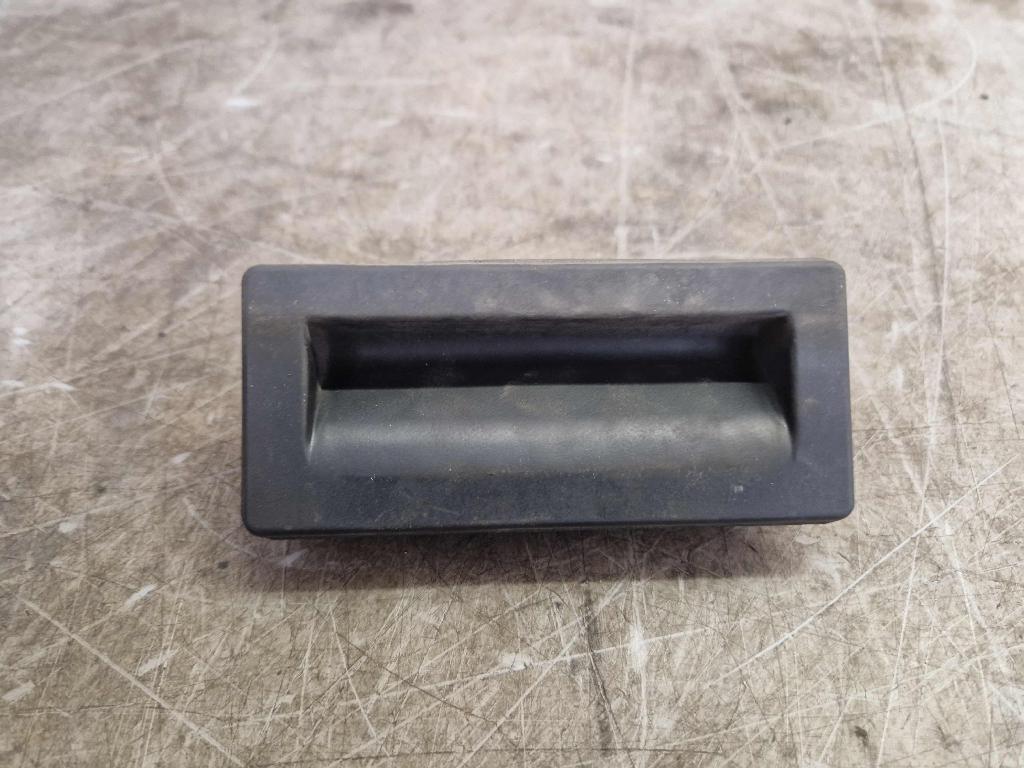 Taster ?ffner Heckklappe VW Touran II 5T 3V0827566 2.0TDi 110kW DXPA 335522