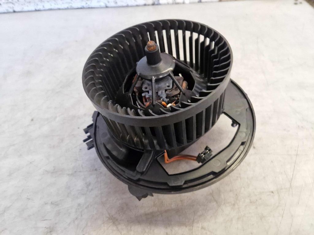 Heizungsgebläsemotor VW Golf VII 7 AU 5Q1819021F 321415