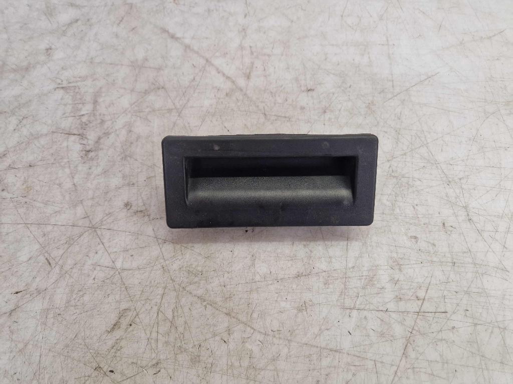 Taster Öffner Heckklappe VW Touran II 5T 3V0827566 2.0TDI 85kW DFGC 329054