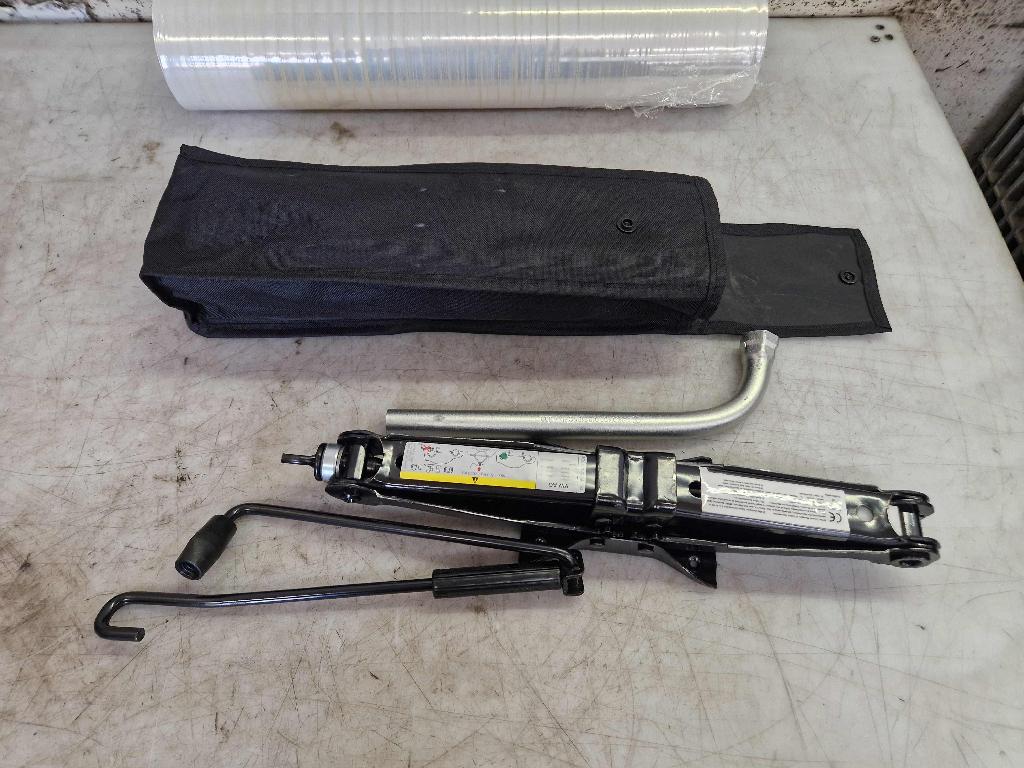 Pannenset Wagenheber VW Touran II 5T Wagenheber 3Q0011031A 2.0TDI 85kW DFGC 3290