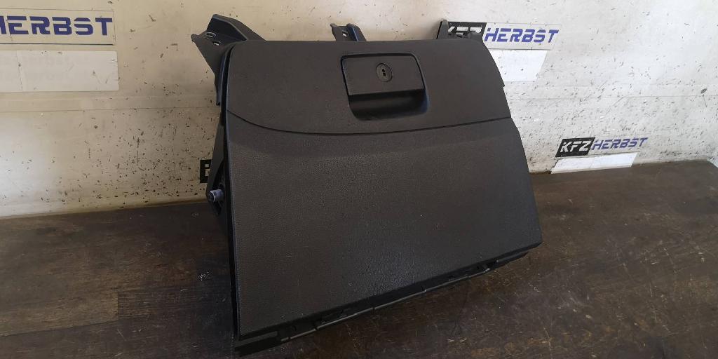 Handschuhfach Hyundai ix35 845412Y000 220399 Bild Handschuhfach Hyundai ix35 845412Y000 220399