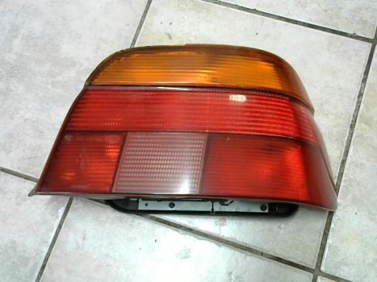 Heckleuchte Rechts - E39 Lim. BMW 5er 528i Goal 8358032 Bild Heckleuchte Rechts - E39 Lim. BMW 5er 528i Goal 8358032