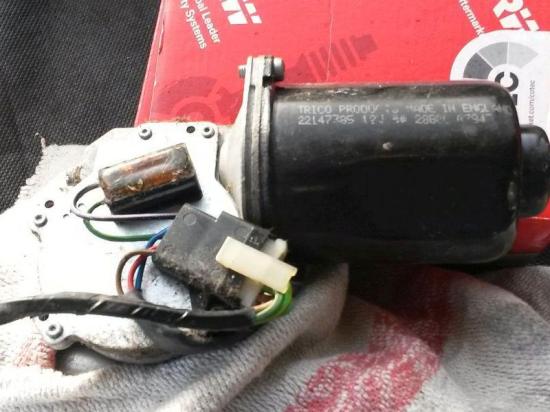 Wischermotor vorne VW GOLF IV (1J1) 1.6 74 KW 22147385 Bild Wischermotor vorne VW GOLF IV (1J1) 1.6 74 KW 22147385