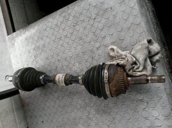 Antriebswelle links vorn Gelenkwelle links vorne VOLVO V40 KOMBI (VW) 1.9 DI 85 KW 8150150570009 Bild Antriebswelle links vorn Gelenkwelle links vorne VOLVO V40 KOMBI (VW) 1.9 DI 85 KW 8150150570009