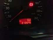 Achsschenkel links vorn Radlagergehäuse links vorne AUDI A4 AVANT (8D5) 1.8 92 KW