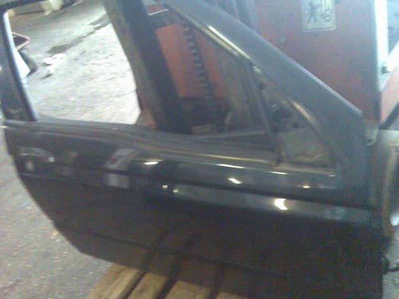 Tür rechts ZV EFH 3-Türer ALFA ROMEO 145 (930) 1.6 I.E. 16V T.S. 88 KW Bild Tür rechts ZV EFH 3-Türer ALFA ROMEO 145 (930) 1.6 I.E. 16V T.S. 88 KW