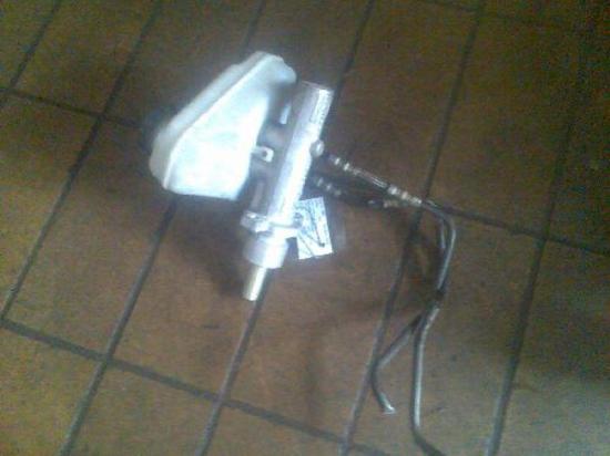 Hauptbremszylinder FORD MONDEO III (B5Y) 2.0 TDCI 96 KW 22407779 Bild Hauptbremszylinder FORD MONDEO III (B5Y) 2.0 TDCI 96 KW 22407779