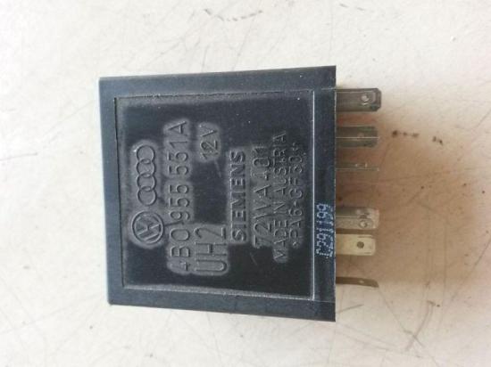 Steuergerät Wischer Intervall VW GOLF IV (1J1) 1.6 74 KW 4B0955551A Bild Steuergerät Wischer Intervall VW GOLF IV (1J1) 1.6 74 KW 4B0955551A