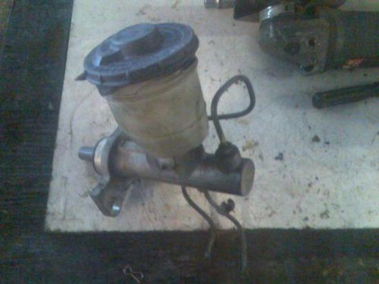 Hauptbremszylinder ROVER 400 (RT) 420 DI 77 KW Bild Hauptbremszylinder ROVER 400 (RT) 420 DI 77 KW