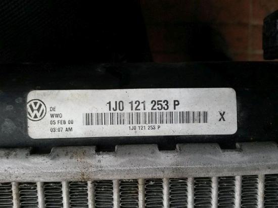 Kühler VW GOLF IV (1J1) 1.6 74 KW 1J0121253P Bild Kühler VW GOLF IV (1J1) 1.6 74 KW 1J0121253P