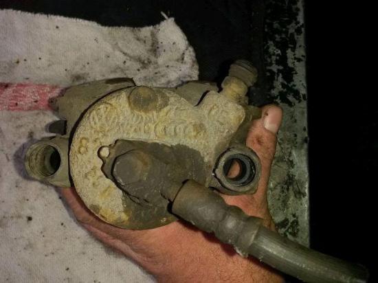 Bremssattel rechts vorn SKODA FABIA (6Y2) 1.4 16V 55 KW Bild Bremssattel rechts vorn SKODA FABIA (6Y2) 1.4 16V 55 KW