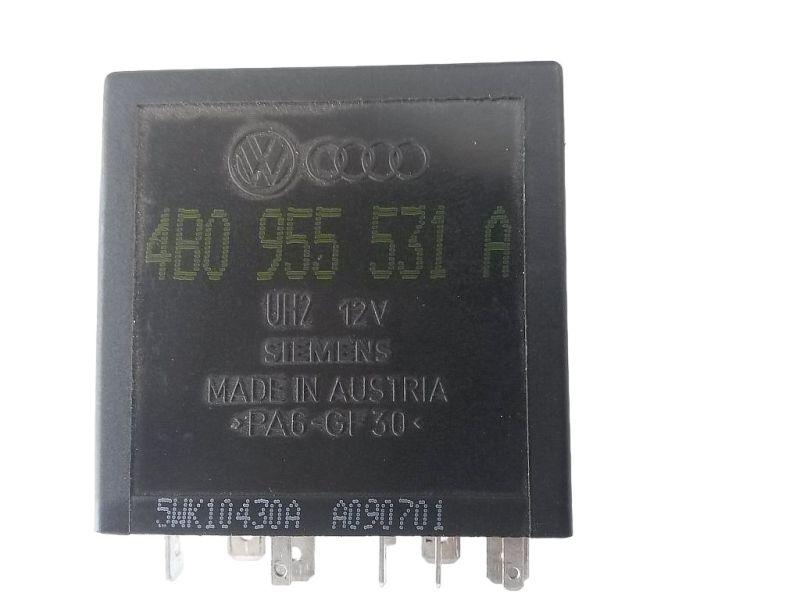 Steuergerät Wischer Intervall vorne Relais Wisch-Wasch-Intervall VW PASSAT VARIANT (3B6) 1.9 TDI HIGLINE 96 KW 4B0955531A Bild Steuergerät Wischer Intervall vorne Relais Wisch-Wasch-Intervall VW PASSAT VARIANT (3B6) 1.9 TDI HIGLINE 96 KW 4B0955531A