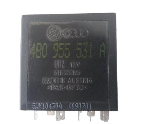Steuergerät Wischer Intervall vorne Relais Wisch-Wasch-Intervall VW PASSAT VARIANT (3B6) 1.9 TDI HIGLINE 96 KW 4B0955531A Bild Steuergerät Wischer Intervall vorne Relais Wisch-Wasch-Intervall VW PASSAT VARIANT (3B6) 1.9 TDI HIGLINE 96 KW 4B0955531A