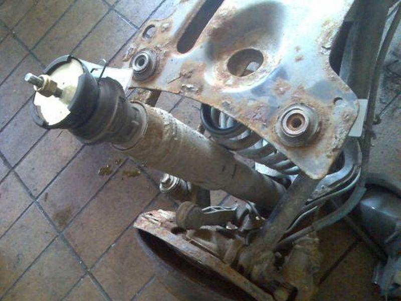 Stoßdämpfer rechts hinten Federbein rechts hinten PEUGEOT 406 BREAK (8E/F) 2.1 TD 12V 80 KW Bild Stoßdämpfer rechts hinten Federbein rechts hinten PEUGEOT 406 BREAK (8E/F) 2.1 TD 12V 80 KW