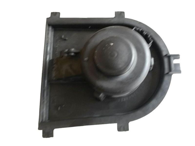 Gebläsemotor innenraumgebläse VW BORA (1J2) 1.9 TDI 66 KW 1^J1819021A Bild Gebläsemotor innenraumgebläse VW BORA (1J2) 1.9 TDI 66 KW 1^J1819021A