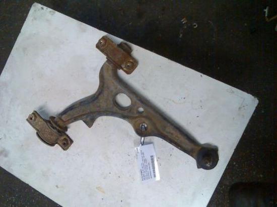 Querlenker rechts vorn Dreieckslenker rechts vorne ALFA ROMEO 145 (930) 1.6 I.E. 16V T.S. 88 KW Bild Querlenker rechts vorn Dreieckslenker rechts vorne ALFA ROMEO 145 (930) 1.6 I.E. 16V T.S. 88 KW