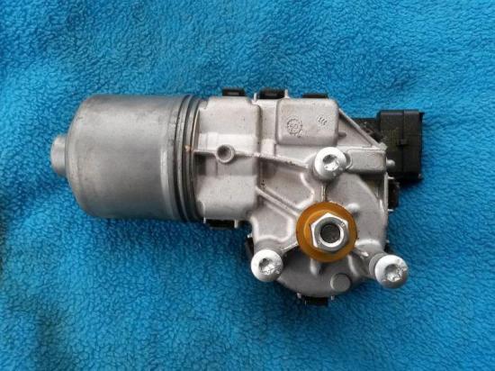 Wischermotor vorne DACIA SANDERO 1.4 MPI LPG 53 KW 0390241544 Bild Wischermotor vorne DACIA SANDERO 1.4 MPI LPG 53 KW 0390241544