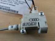 Stellmotor für Tankklappe AUDI A6 AVANT (4F5, C6) 2.4 130 KW 4F0862153
