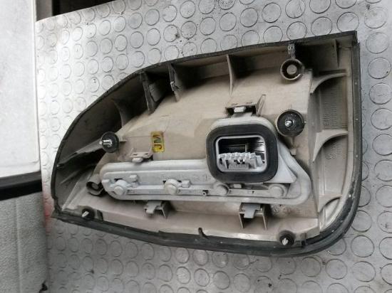 Rückleuchte rechts OPEL ZAFIRA A (F75_) 2.0 DTI 16V 74 KW Bild Rückleuchte rechts OPEL ZAFIRA A (F75_) 2.0 DTI 16V 74 KW
