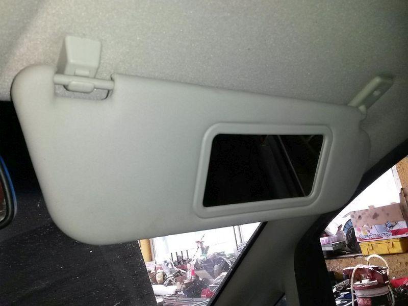 Sonnenblende rechts OPEL ZAFIRA A (F75_) 2.0 DTI 16V 74 KW Bild Sonnenblende rechts OPEL ZAFIRA A (F75_) 2.0 DTI 16V 74 KW