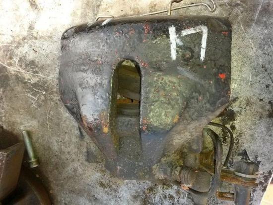 Bremssattel links vorn AUDI A6 AVANT (4B, C5) 2.5 TDI QUATTRO 132 KW Bild Bremssattel links vorn AUDI A6 AVANT (4B, C5) 2.5 TDI QUATTRO 132 KW