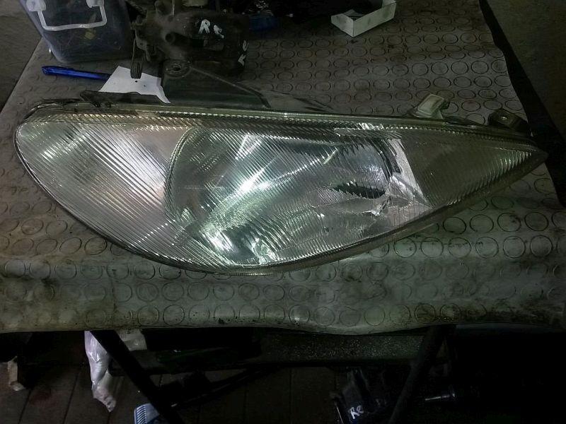 Hauptscheinwerfer rechts Halterung unten gebrochen PEUGEOT 206 SCHRÄGHECK (2A/C) 1.9 D 51 KW 9632689280 Bild Hauptscheinwerfer rechts Halterung unten gebrochen PEUGEOT 206 SCHRÄGHECK (2A/C) 1.9 D 51 KW 9632689280