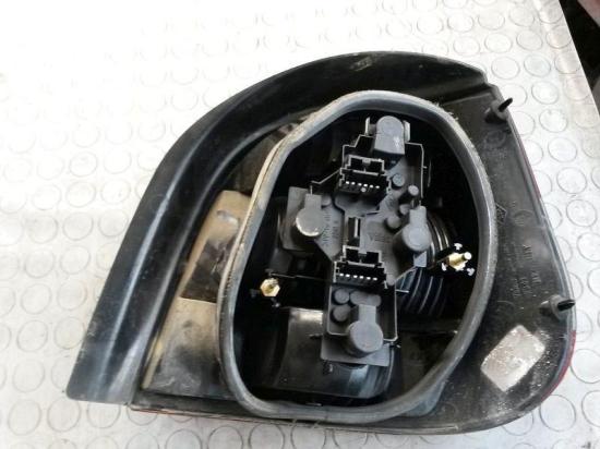 Rückleuchte links Heckleuchte links RENAULT SCÉNIC I (JA0/1_) 1.9 DCI 75 KW 7700428054 Bild Rückleuchte links Heckleuchte links RENAULT SCÉNIC I (JA0/1_) 1.9 DCI 75 KW 7700428054