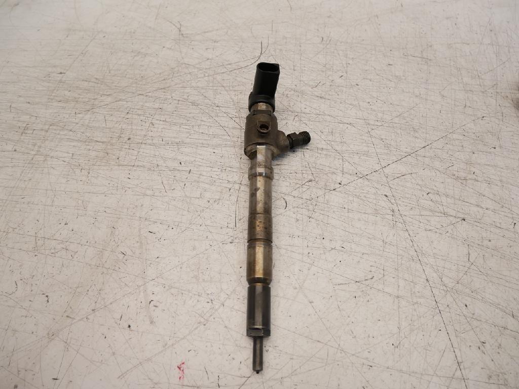 Injektor Einspritzdüse Für VW Caddy 1,6 TDI CAYD CAY 03L130277B
