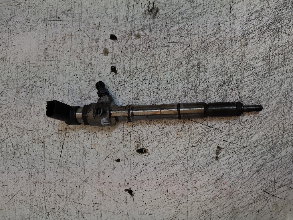 Injektor Einspritzdüse für VW Golf 1,6 TDI CAY CAYC 03L130277B
