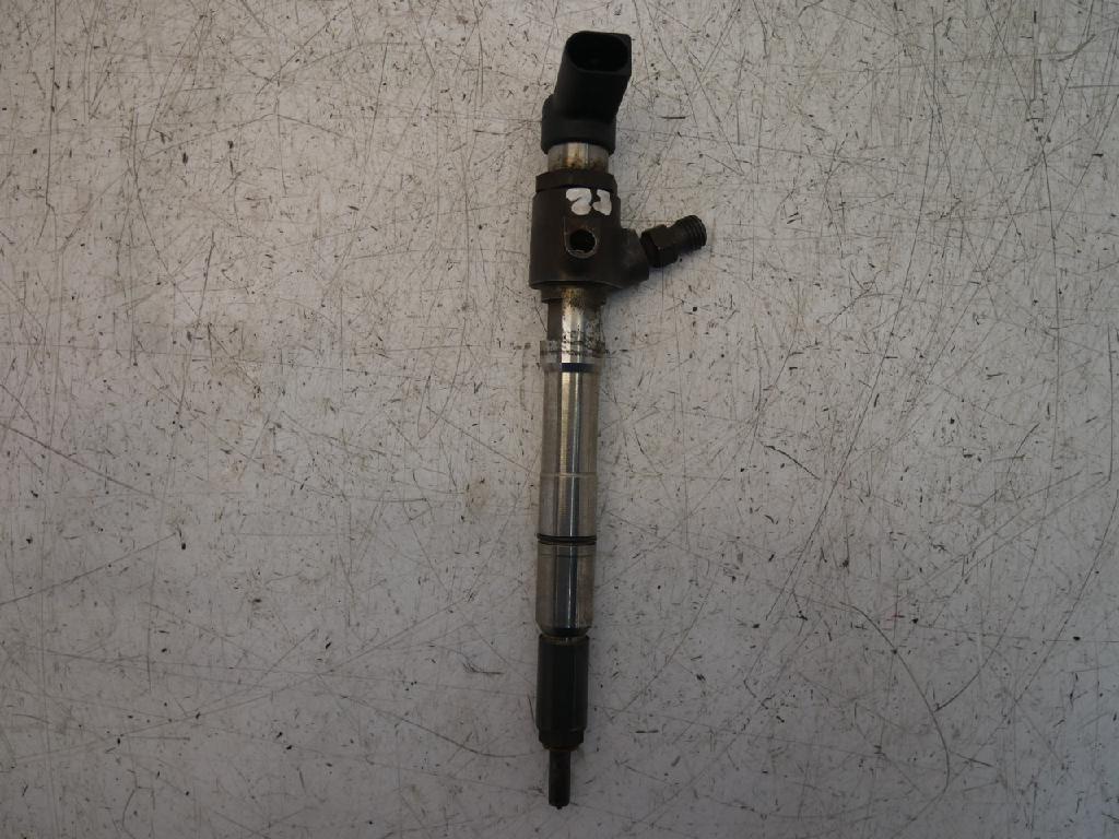 Injektor Einspritzd?se f?r VW Caddy 1,6 TDi CAYE 03L130277S