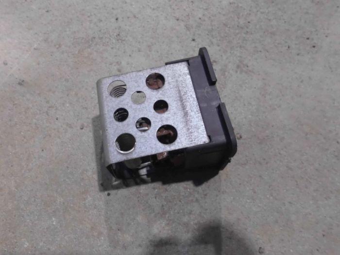 Widerstand Gebläsemotor OPEL ZAFIRA A (F75_) 1.6 16V 74 KW