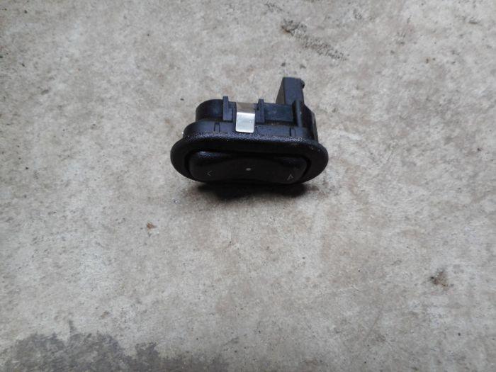 Schalter Fensterheber rechts / links OPEL ASTRA G COUPE (F07_) 2.2 16V 108 KW Bild Schalter Fensterheber rechts / links OPEL ASTRA G COUPE (F07_) 2.2 16V 108 KW