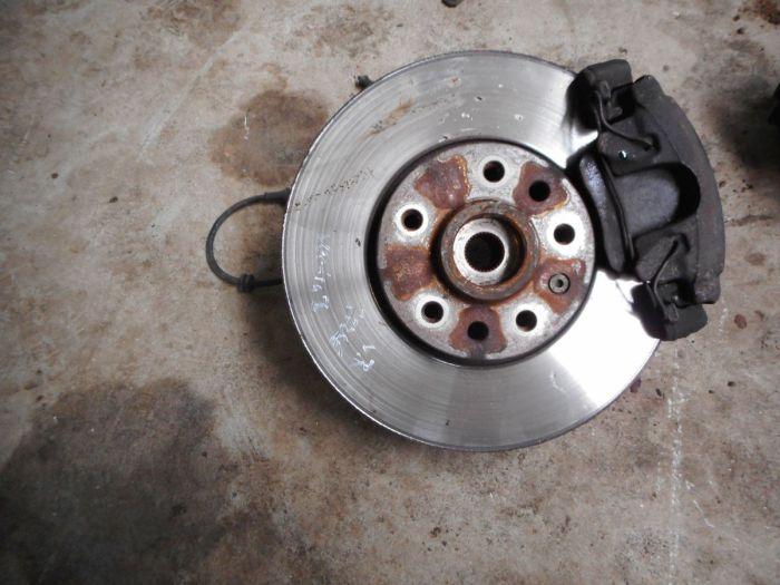 Radnabe vorne rechts 4532 OPEL VECTRA B CARAVAN (31_) 2.2I 16V 108 KW Bild Radnabe vorne rechts 4532 OPEL VECTRA B CARAVAN (31_) 2.2I 16V 108 KW