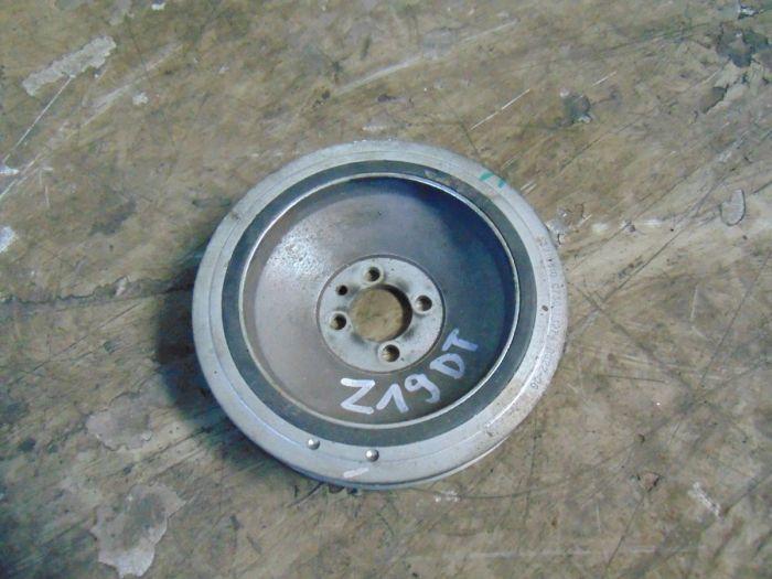 Motor Kurbelwellenrad Z 19 DT OPEL ASTRA H CARAVAN 1.9 CDTI 74 KW Bild Motor Kurbelwellenrad Z 19 DT OPEL ASTRA H CARAVAN 1.9 CDTI 74 KW