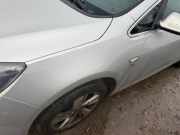 Kotflügel links vorn OPEL ASTRA J SPORTS TOURER 1.6 CDTI 100 KW